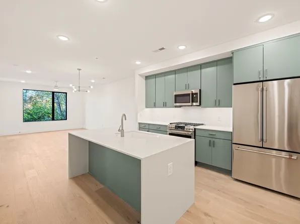 29 Enterprise St #207, Raleigh, NC 27607