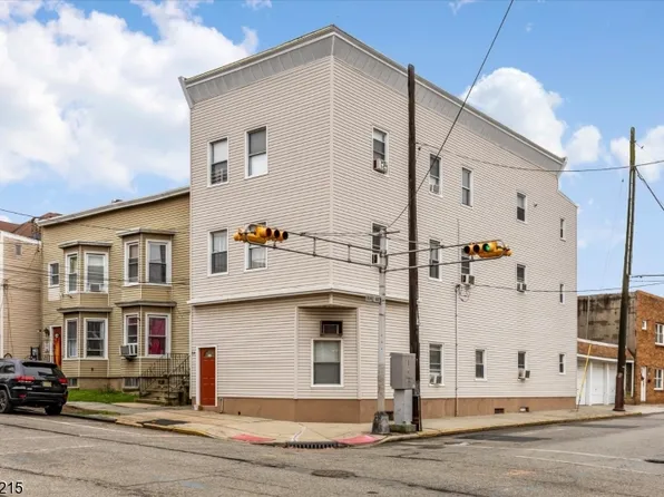 54 Johnston Ave, Kearny Town, NJ 07032