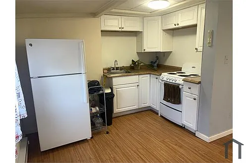 4 Henshaw Ct #2R Photo 1