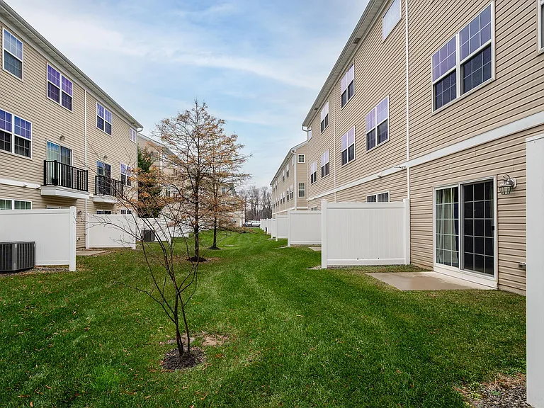52 Creekside Way — Photo 30