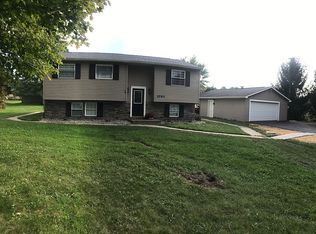 5590 Lamor Rd, Hermitage, PA 16148