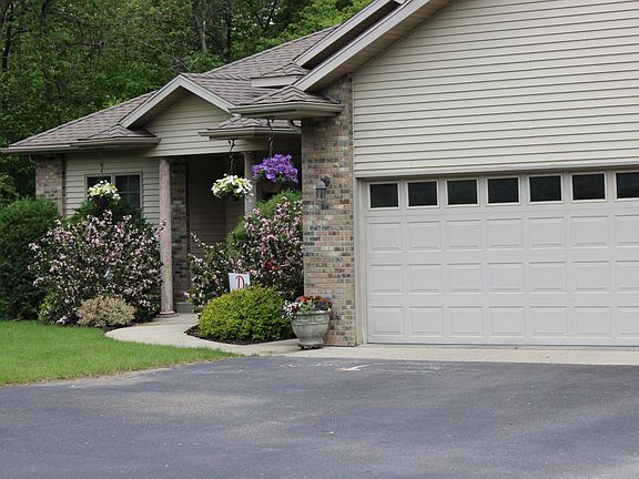 4th image of 24682 E Munson Dr