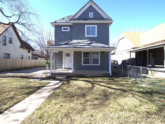 2nd image of 1015 S Main St