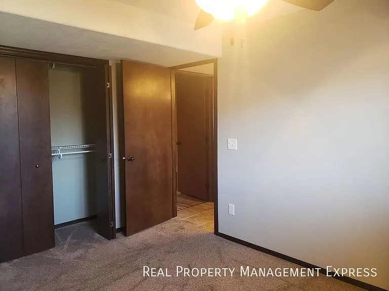 4600 S Wassom Ave — Photo 12