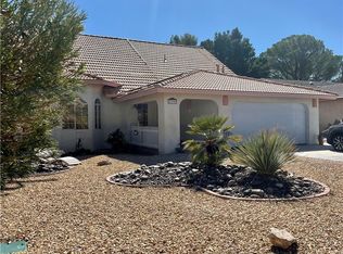 27797 Hummingbird Ln, Helendale, CA 92342