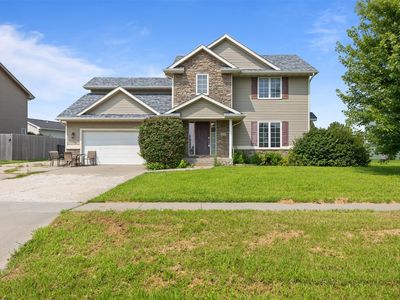 1006 5th Ave NW, Altoona, IA, 50009