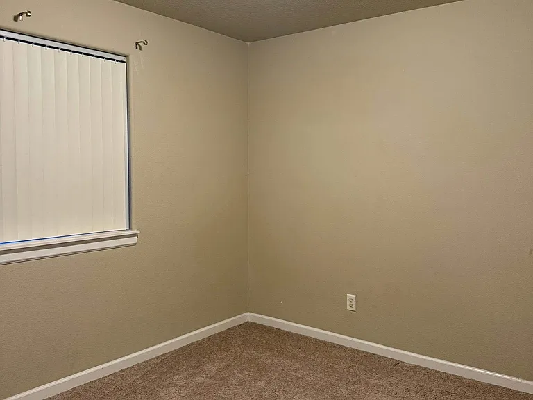 4332 SW 183rd Ter — Photo 12