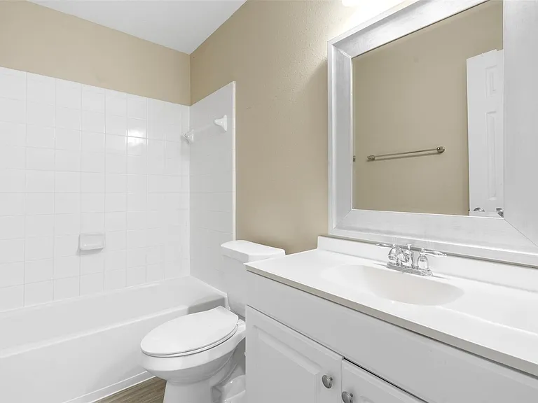 25211 Bentley Glen Ln — Photo 15
