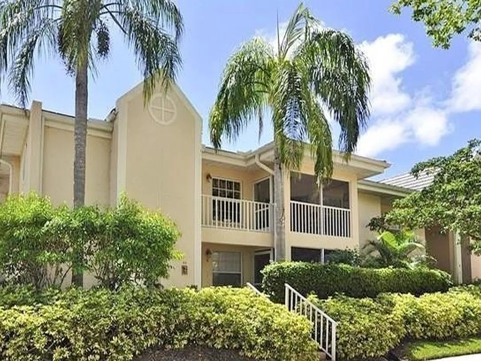 5635 Turtle Bay Dr #6