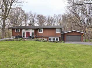 1569 Jackson Rd, Penfield, NY 14526
