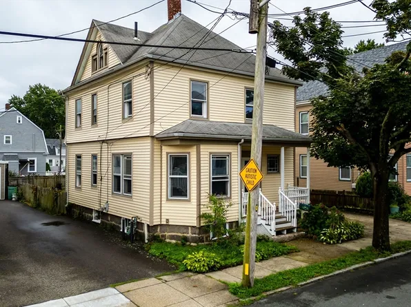 206 James St, New Bedford, MA 02740