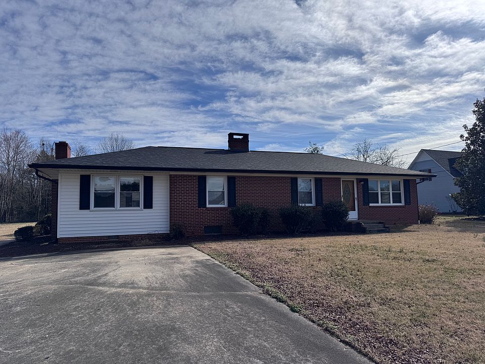 1st image of 2235 Darwick Rd