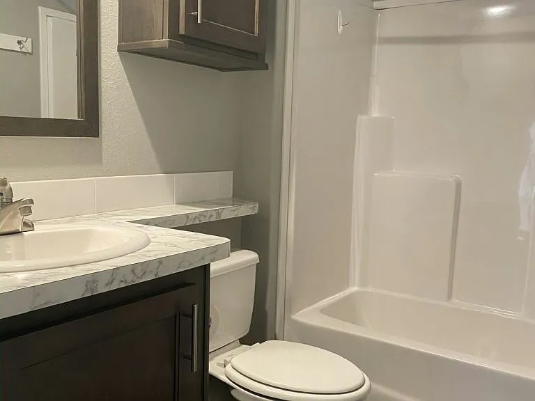 454 King Edward Ave #42 — Photo 10