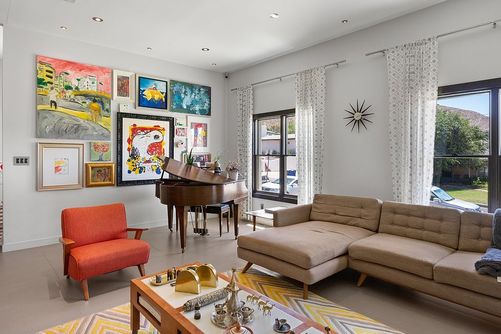 1015 Moore St - Property Image