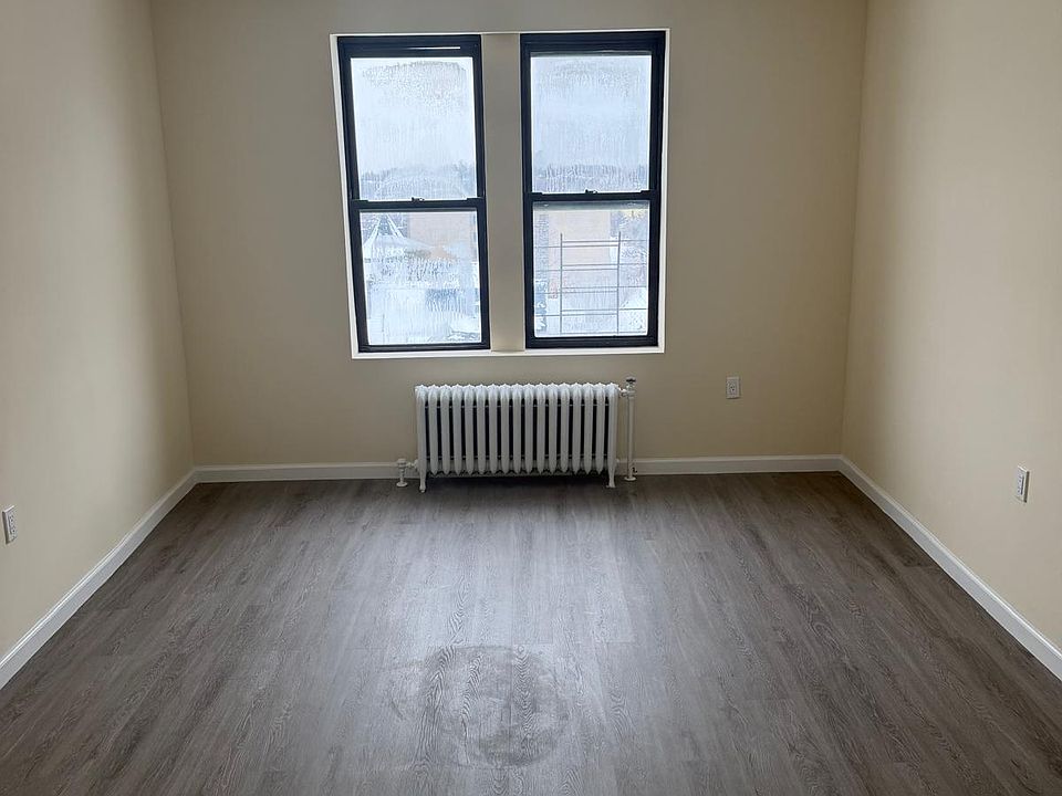 1st image of 110 Highland Ave #E64