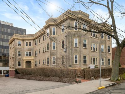 22 Center St #8, Cambridge, MA, 02139