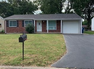 2853 Sugar Tree Ln, Maryland Heights, MO