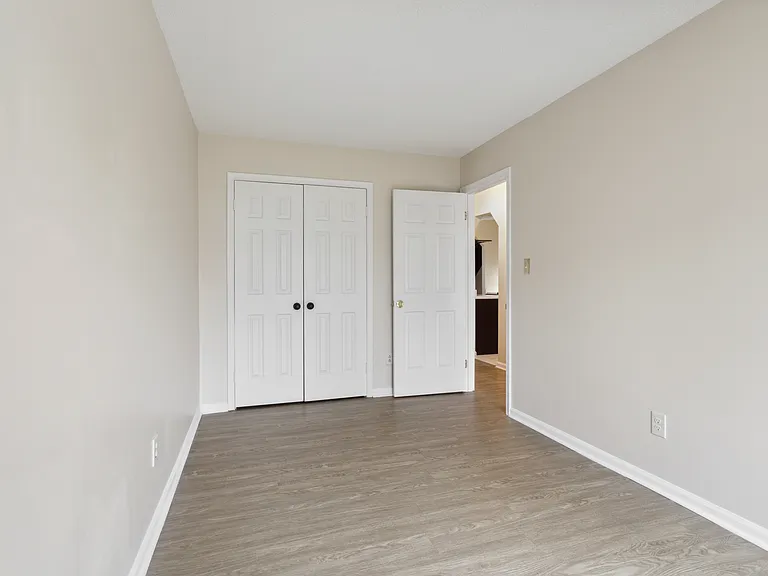803 Chalk Ct — Photo 8
