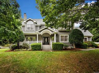 7240 Cobble Creek Dr, Matthews, NC 28104