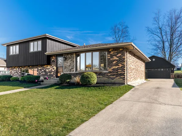 8057 W 88th St, Oak Lawn, IL 60457