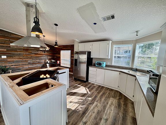 4th image of 512 Palmer Dr