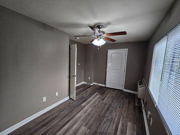 4th image of 101 College Park Ln #1B-1Ba-700Sqft