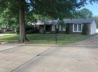 1331 Saltbox Dr, Chesterfield, MO 63017