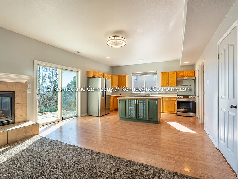 4715 Paramount Pl — Photo 5