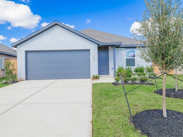 26718 Scarlet Willow Dr