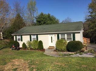 112 Huntcrest Cir, Winchester, VA 22602