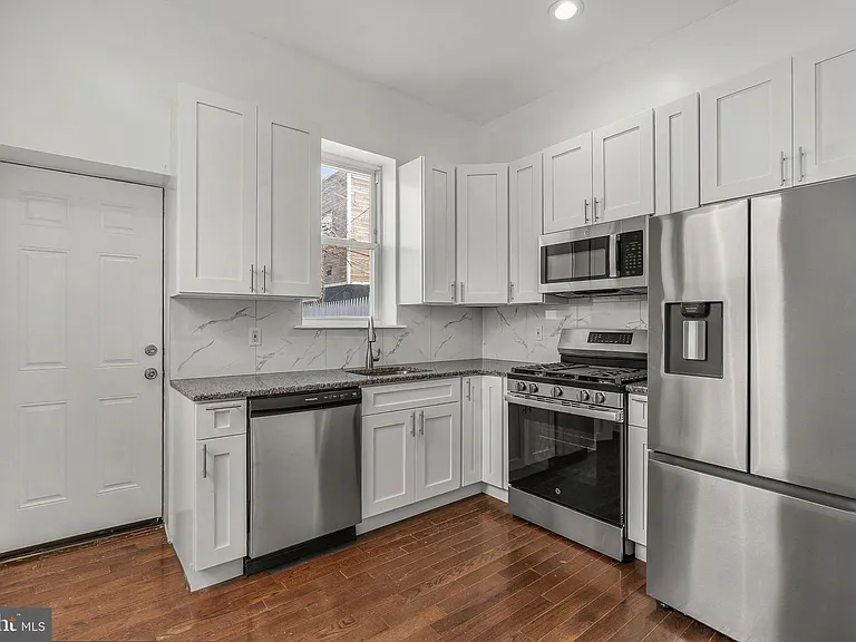 1719 S 18th St — Photo 11