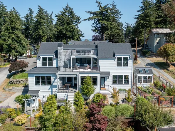 411 5th Street, Anacortes, WA 98221