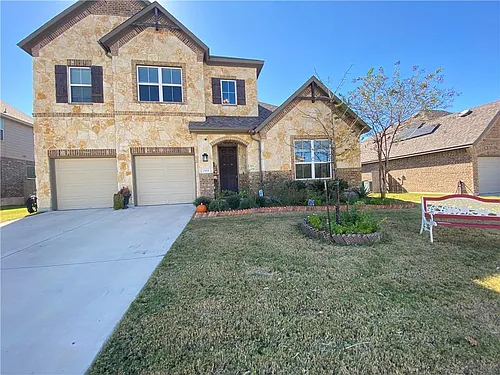 2905 Waterson St Photo 1