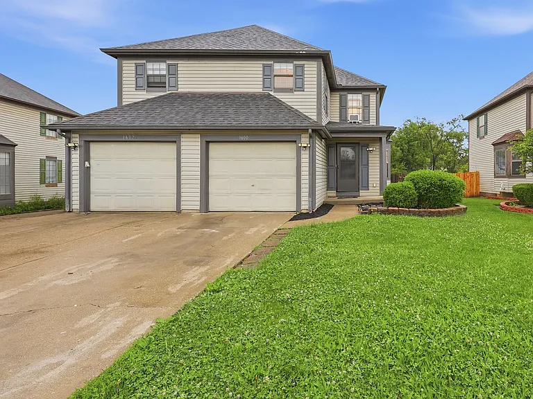 1600 Rock Creek Dr — Photo 1