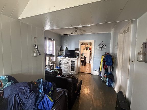 4th image of 1940 South 57th STREET