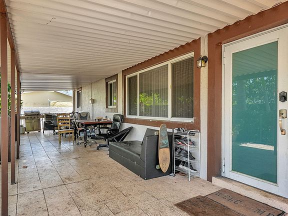 3rd image of 3860 SW 16th Street