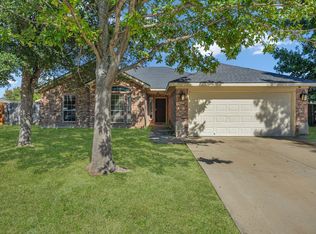 951 Behrens Ct, Crowley, TX 76036