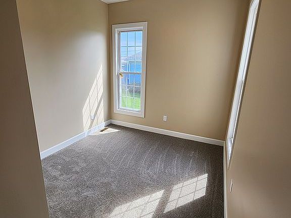 5th image of 236 W 4th St