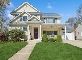 1334 Martin Dr, Wantagh, NY 11793