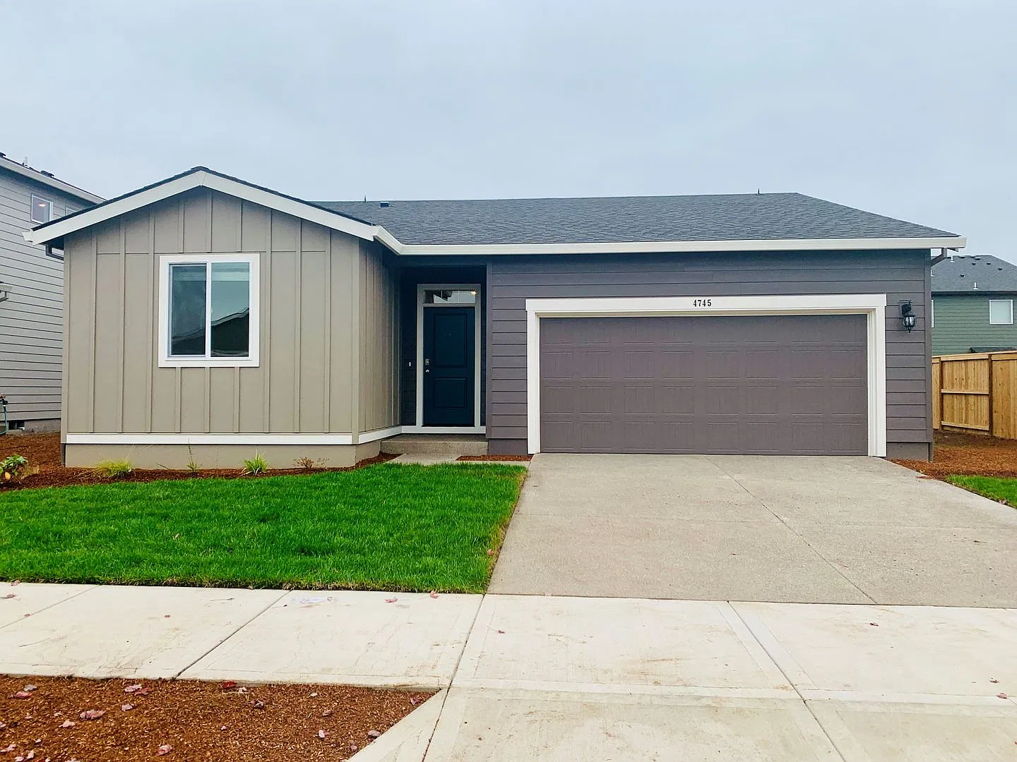 4745 Navigation Avenue NE Salem, OR 97305 — Photo 1
