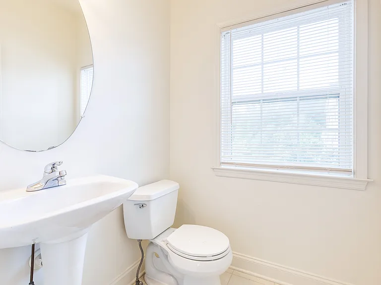 4322 Vintage Ivy Ln — Photo 8