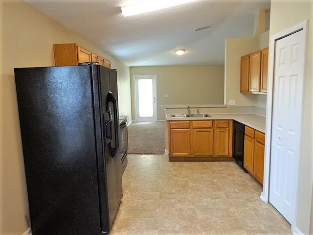 9427 Arbor Oak Ln — Photo 2