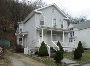 46 Hudson St, Port Jervis, NY 12771