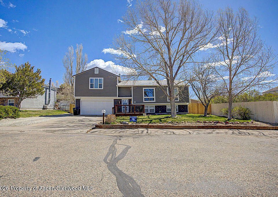 1st image of 803 Exmoor Cir