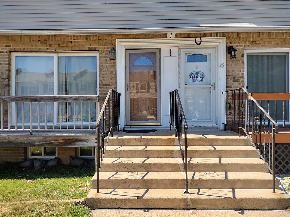 51 Primrose Ln