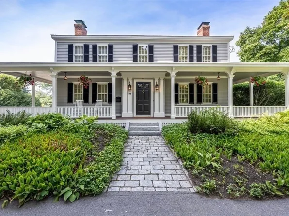 53 Salem St, Andover, MA 01810