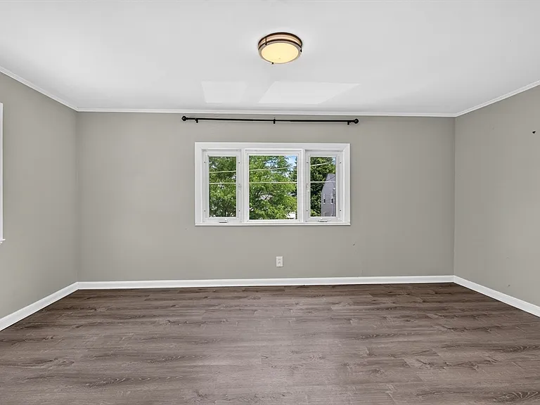 65-67 Lawn Ave #2 — Photo 11