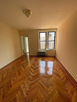 1st image of 322 E 31st St APT D3