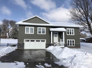 3005 Indiana Ct, Dubuque, IA 52001