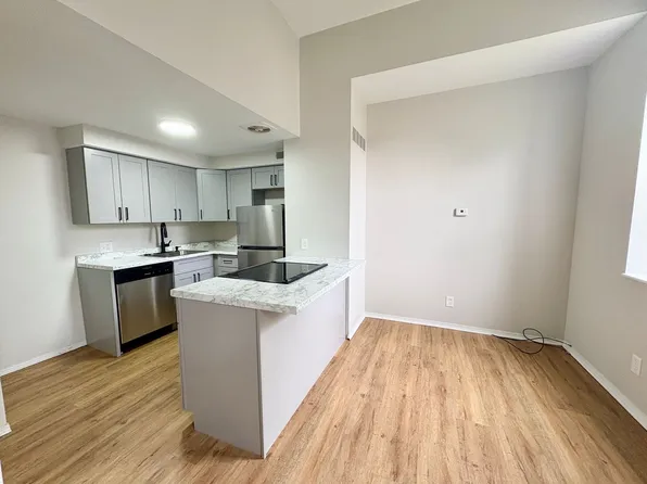 Soulard Spaces, 2107 Sidney St APT D, Saint Louis, MO 63104